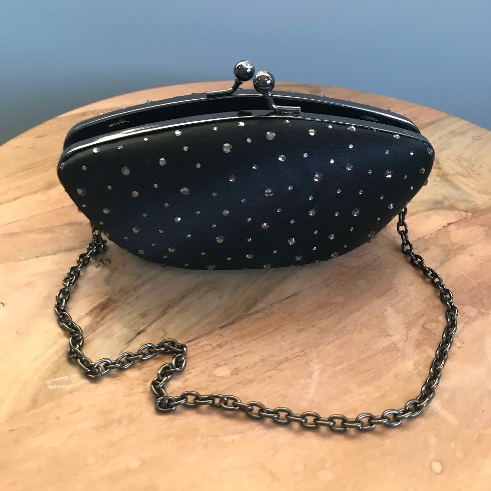 Clamshell clutch with rhinestones